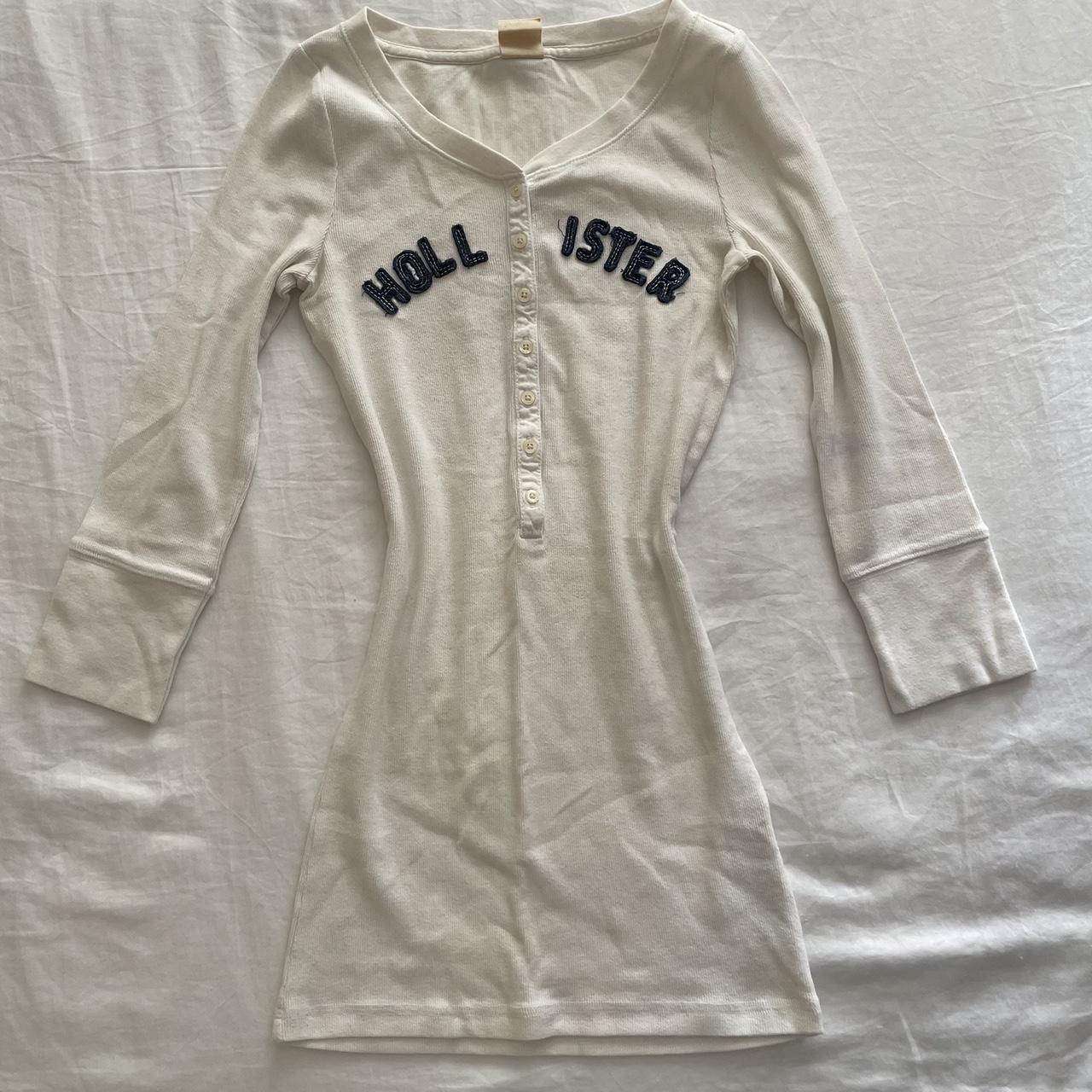 WHITE HOLLISTER HENLEY TOP WITH HOLLISTER... - Depop