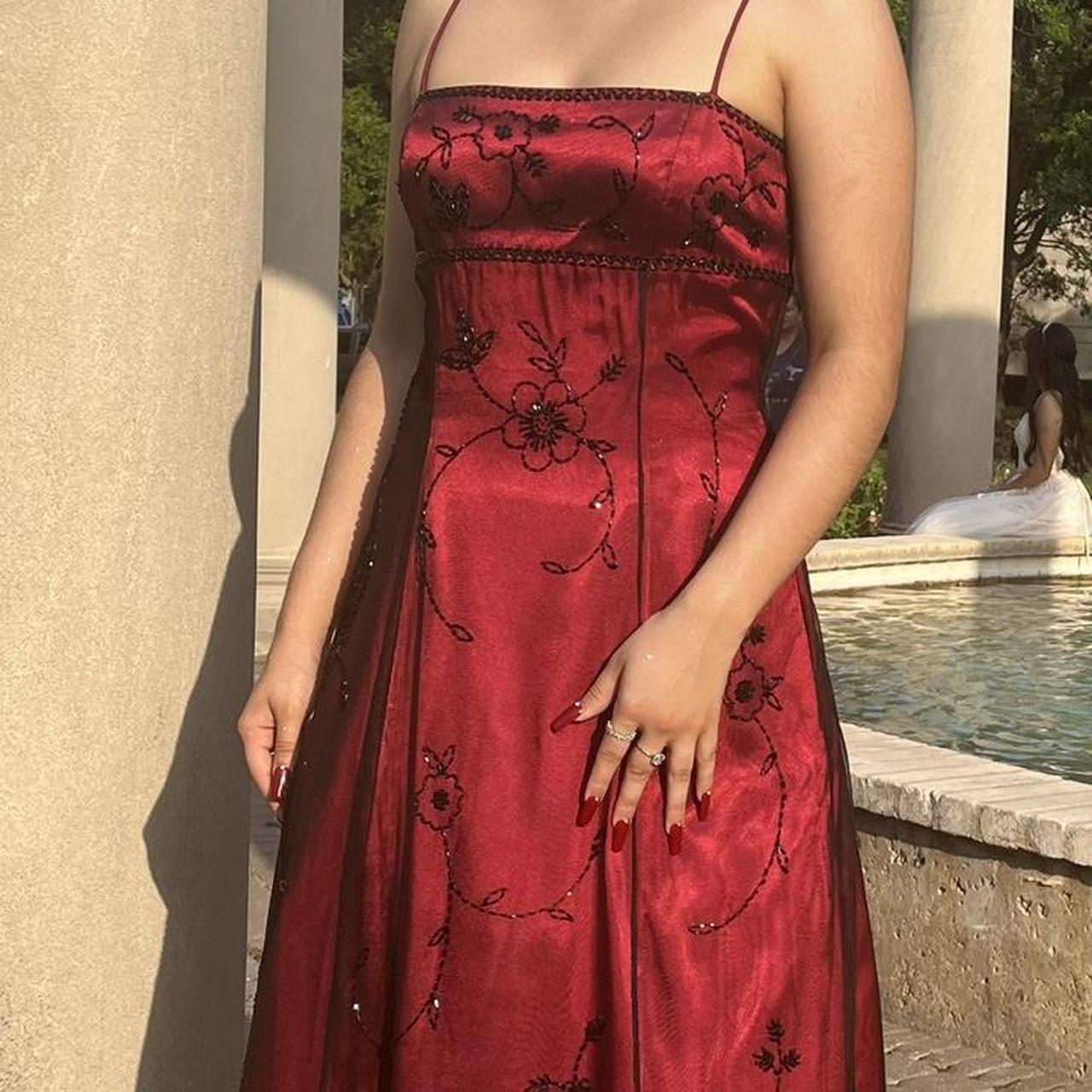 floor length gothic 90s red vampy prom dress