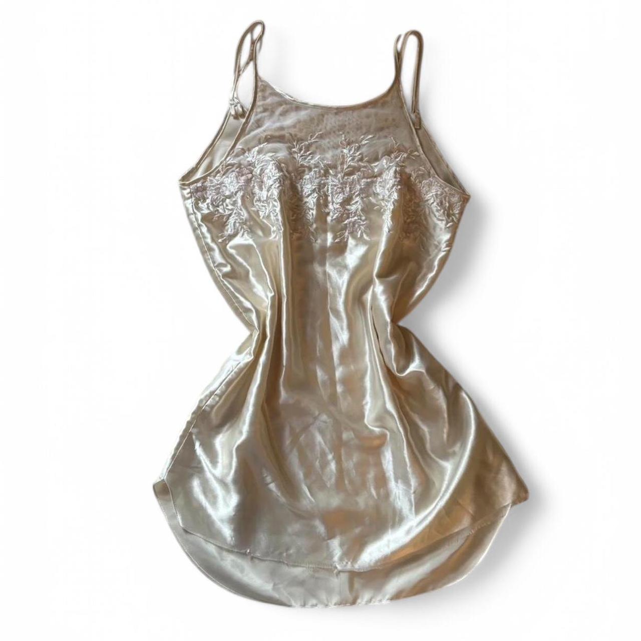 item listed by iwanthercloset