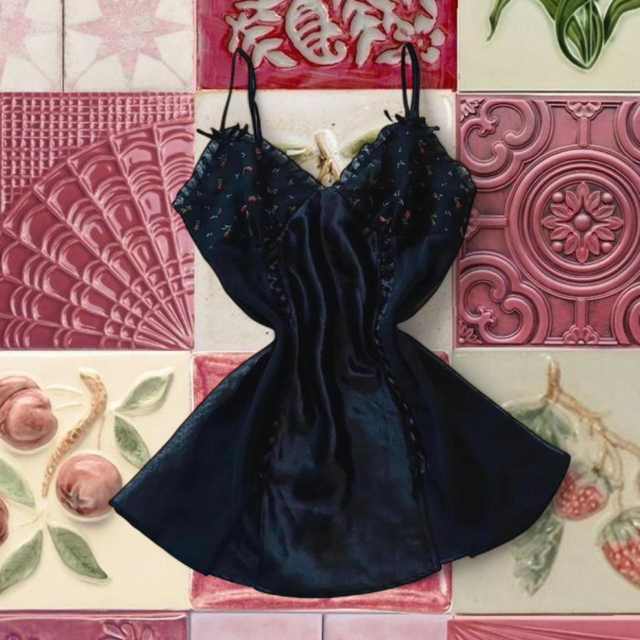 item listed by iwanthercloset