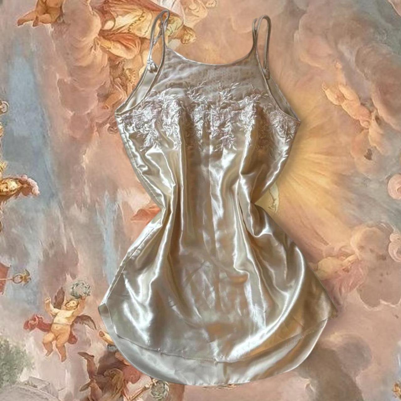item listed by iwanthercloset