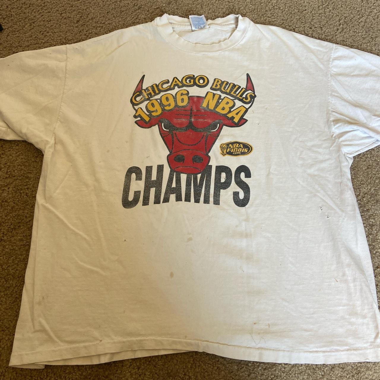 Vintage Chicago Bulls World Champs T-shirt Size XL 1996 White Nba