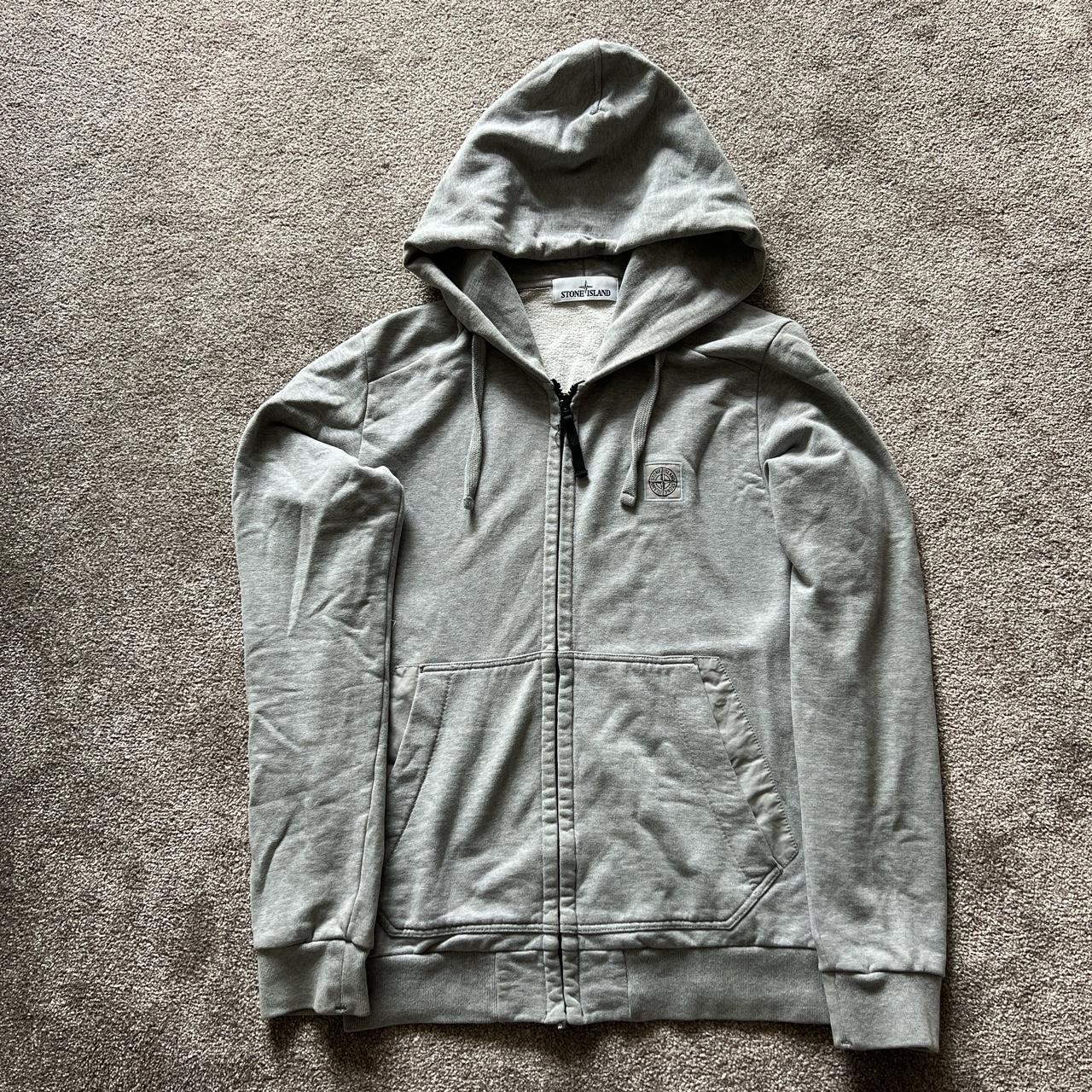 Stone island hotsell hoodie medium