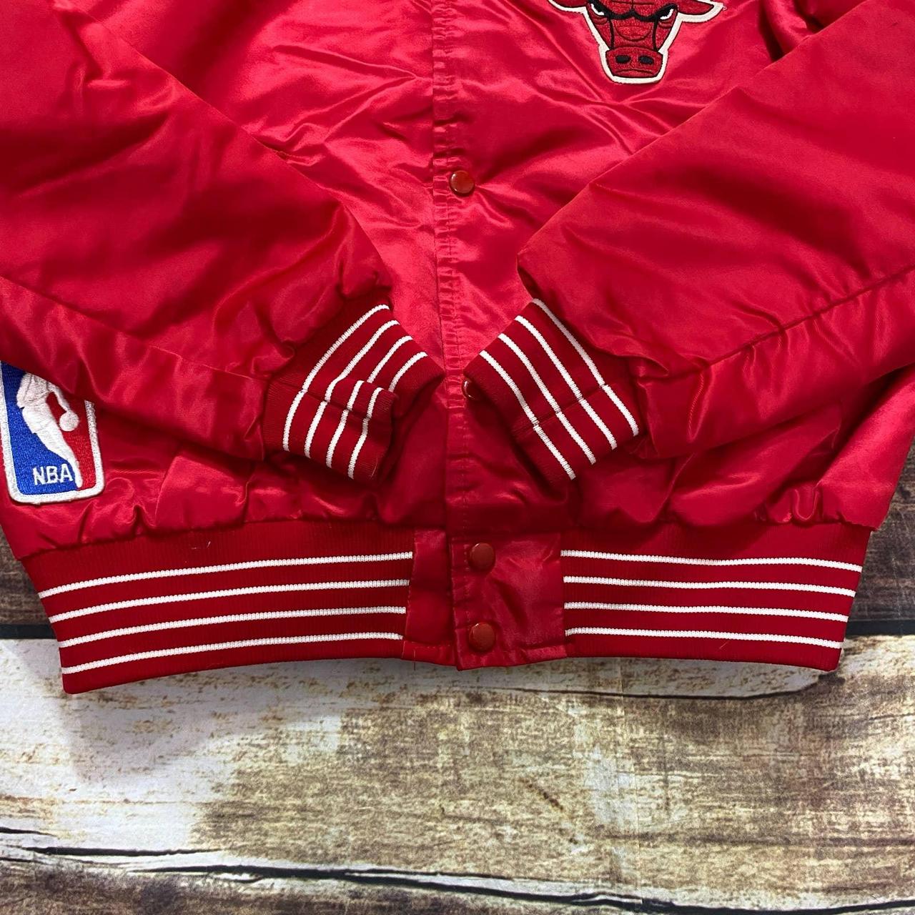 Vintage Chicago Bulls STARTER Jacket Size Large | Depop