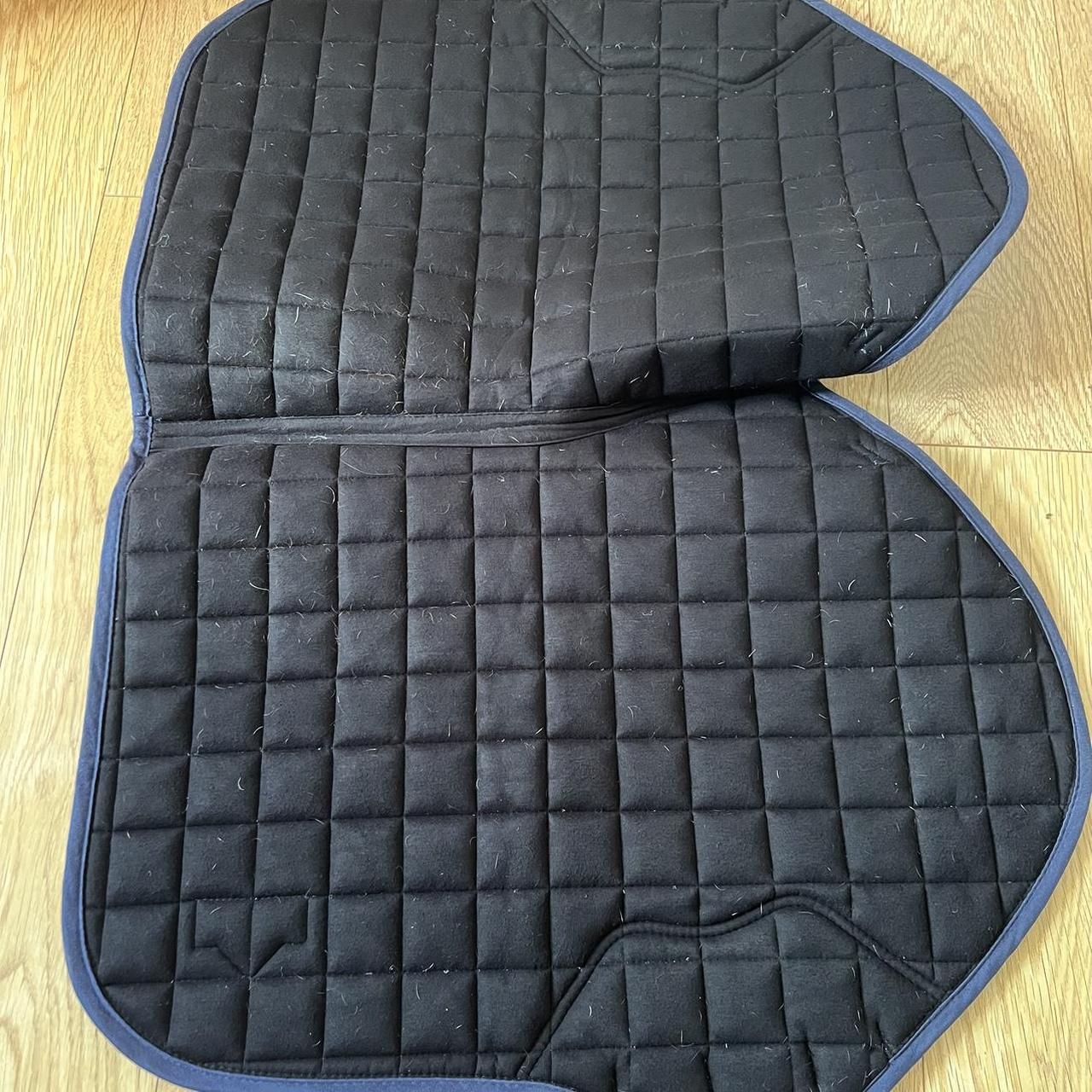 Navy loire lemieux saddle pad Large cc Depop