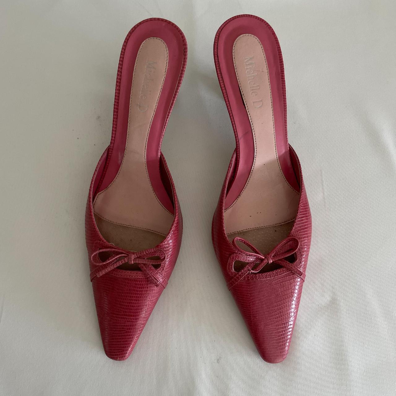 Women's Pink Courts | Depop