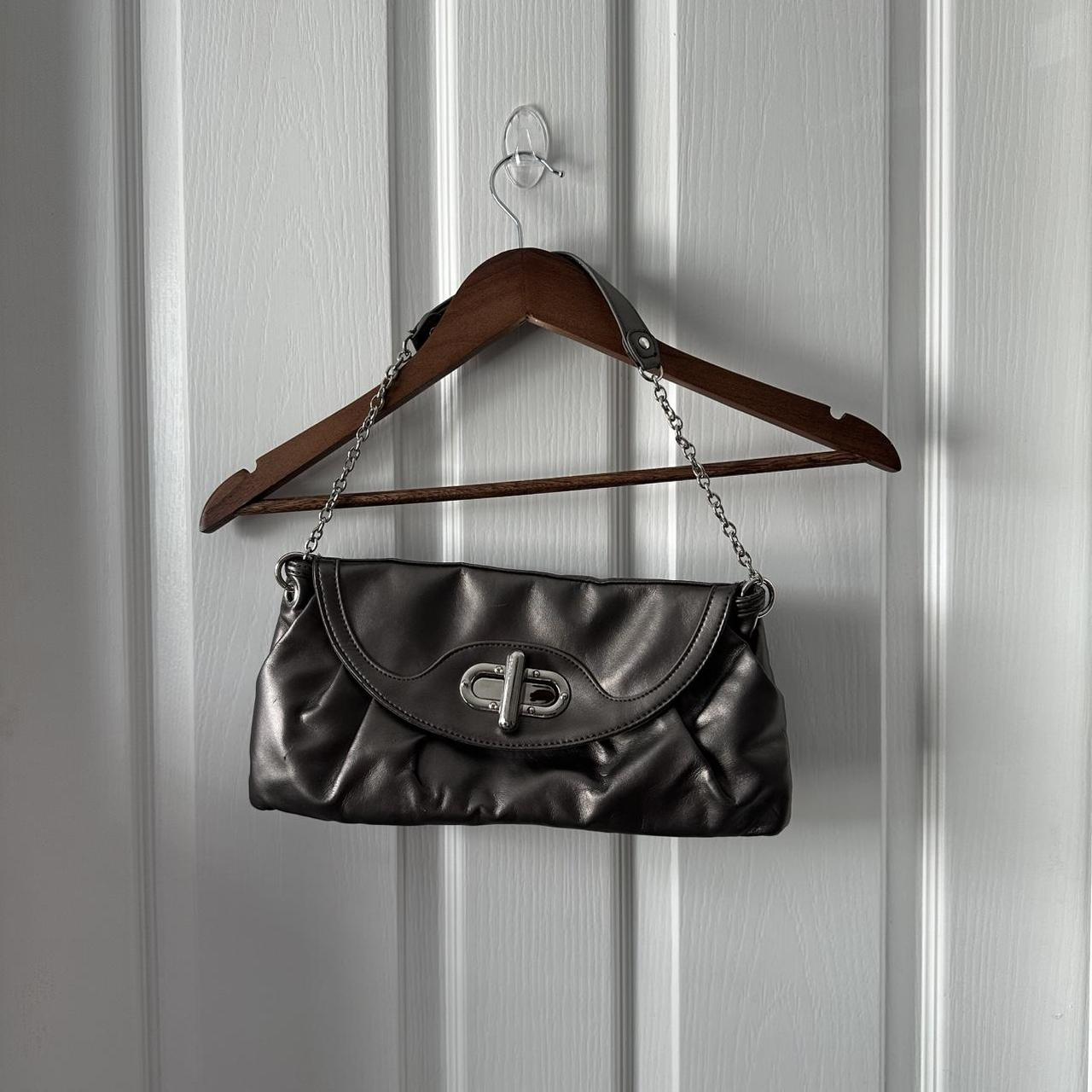item listed by coastal_thrift