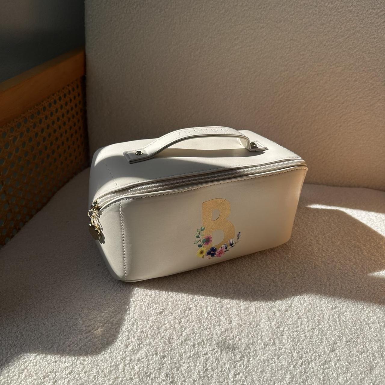 item listed by coastal_thrift
