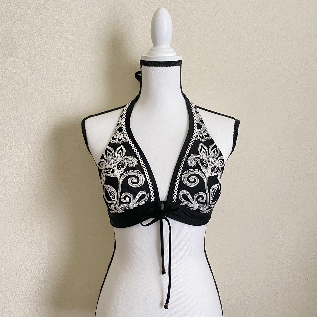 Women's Black and White Bikini-and-tankini-tops | Depop