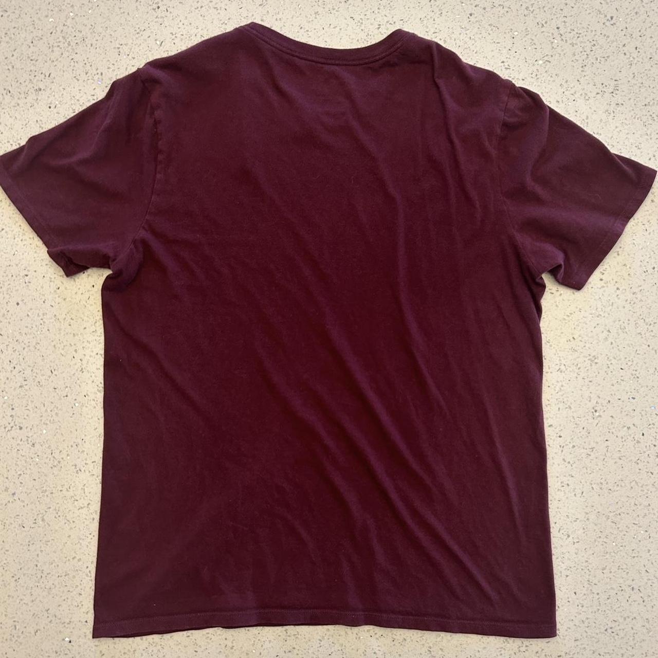 mens maroon nike t shirt