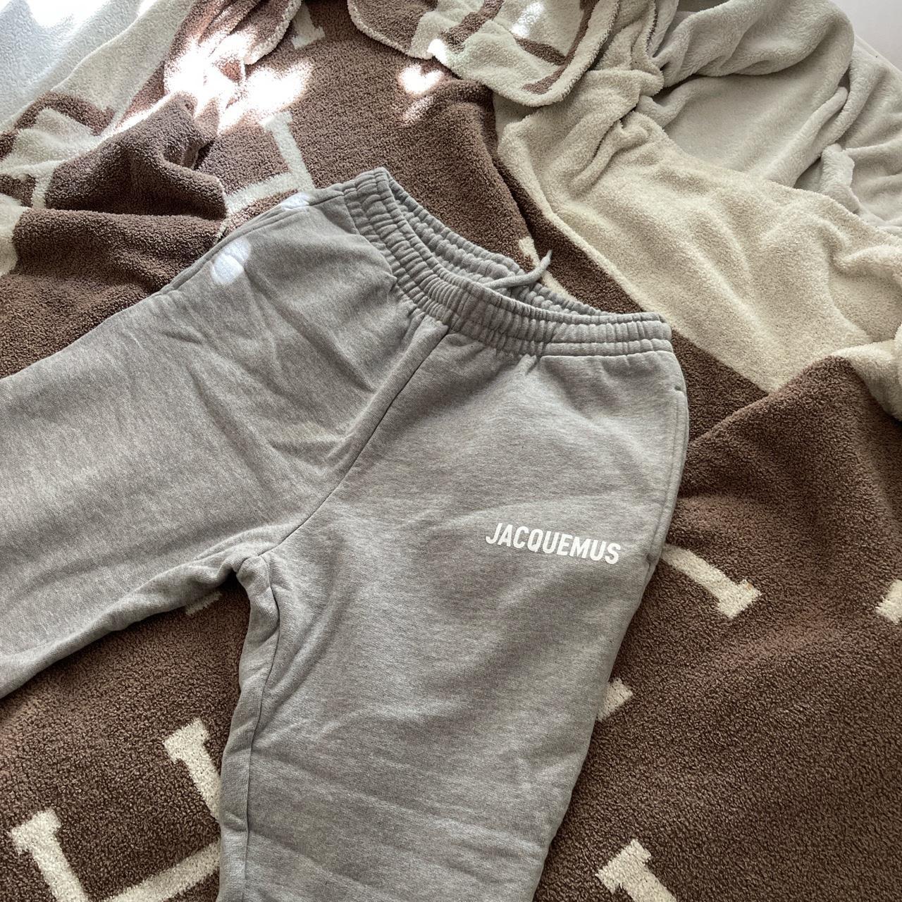 item listed by jacqchelly