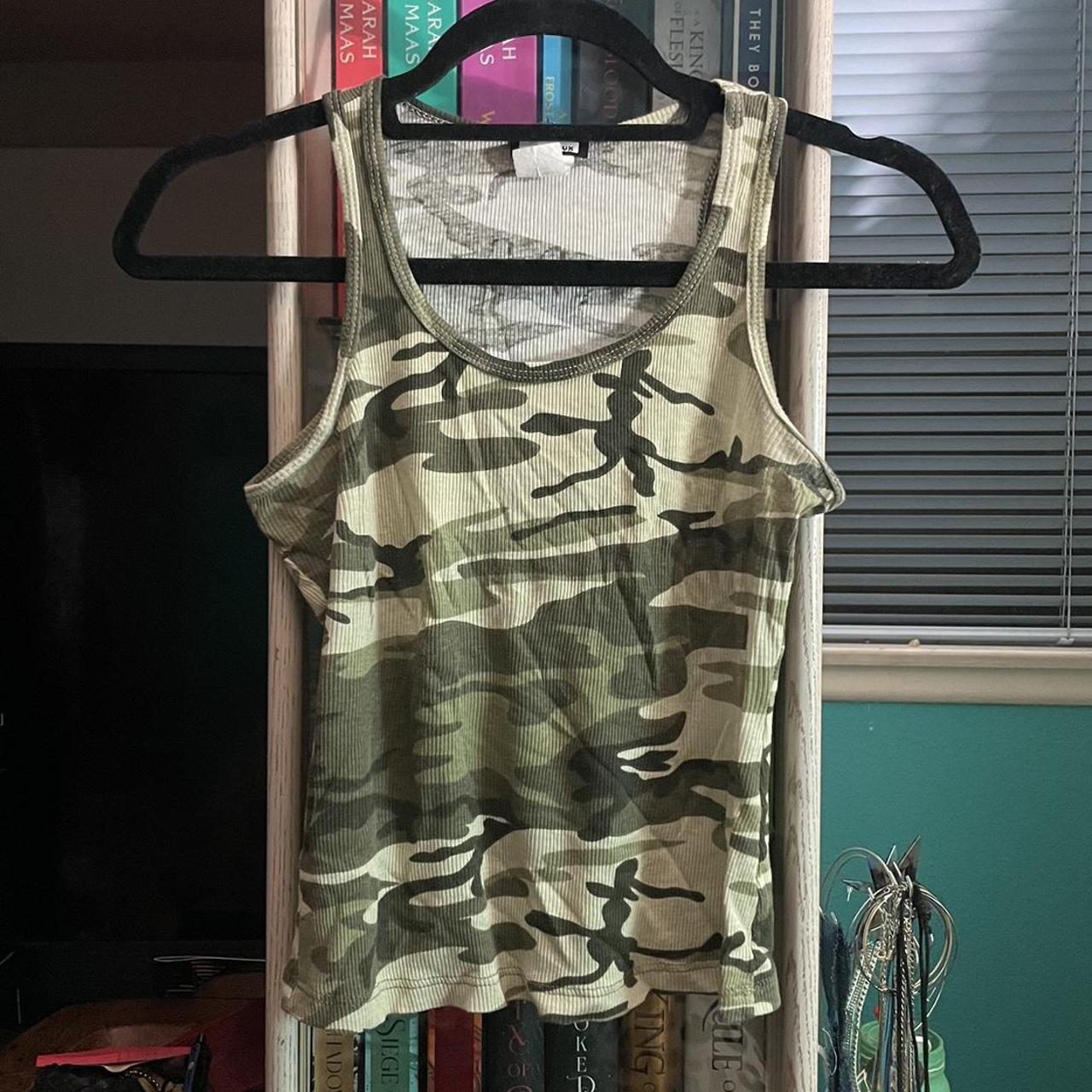 Express Women's Khaki and White Vest Depop