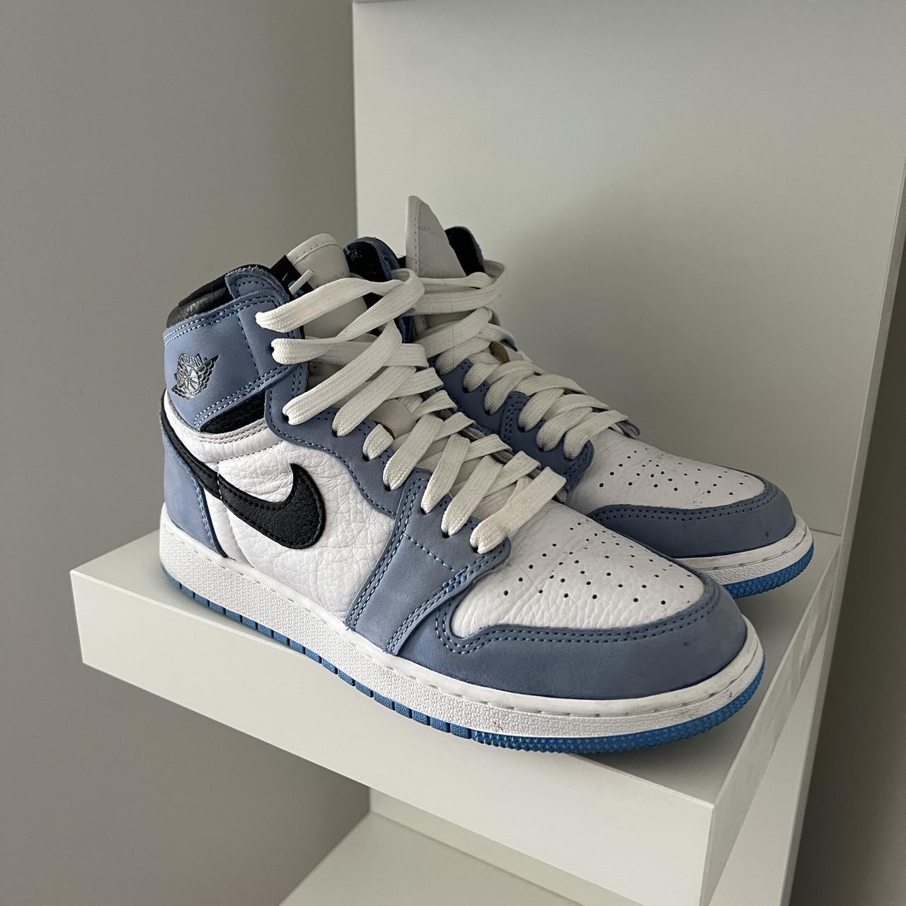 jordan 1s blue and white
