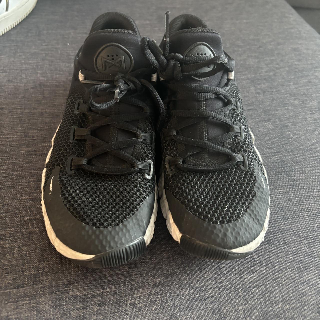 womens black metcons