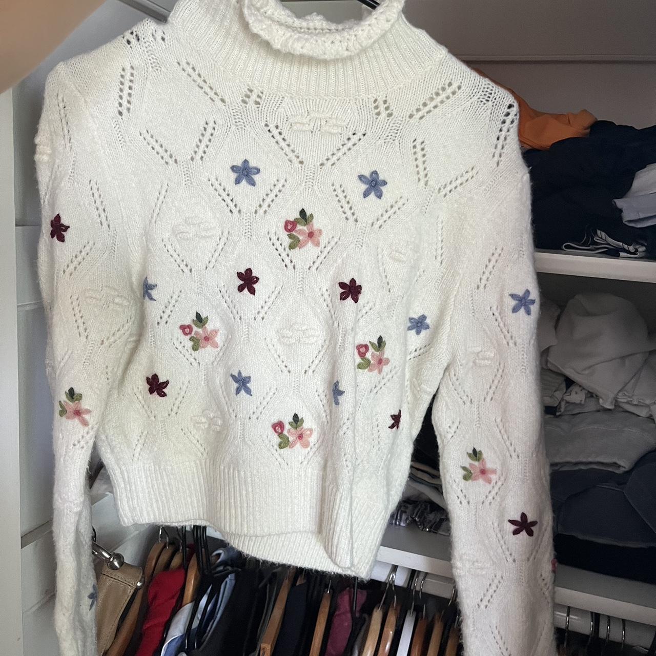 Zara turtle neck sweater. Never worn - Depop