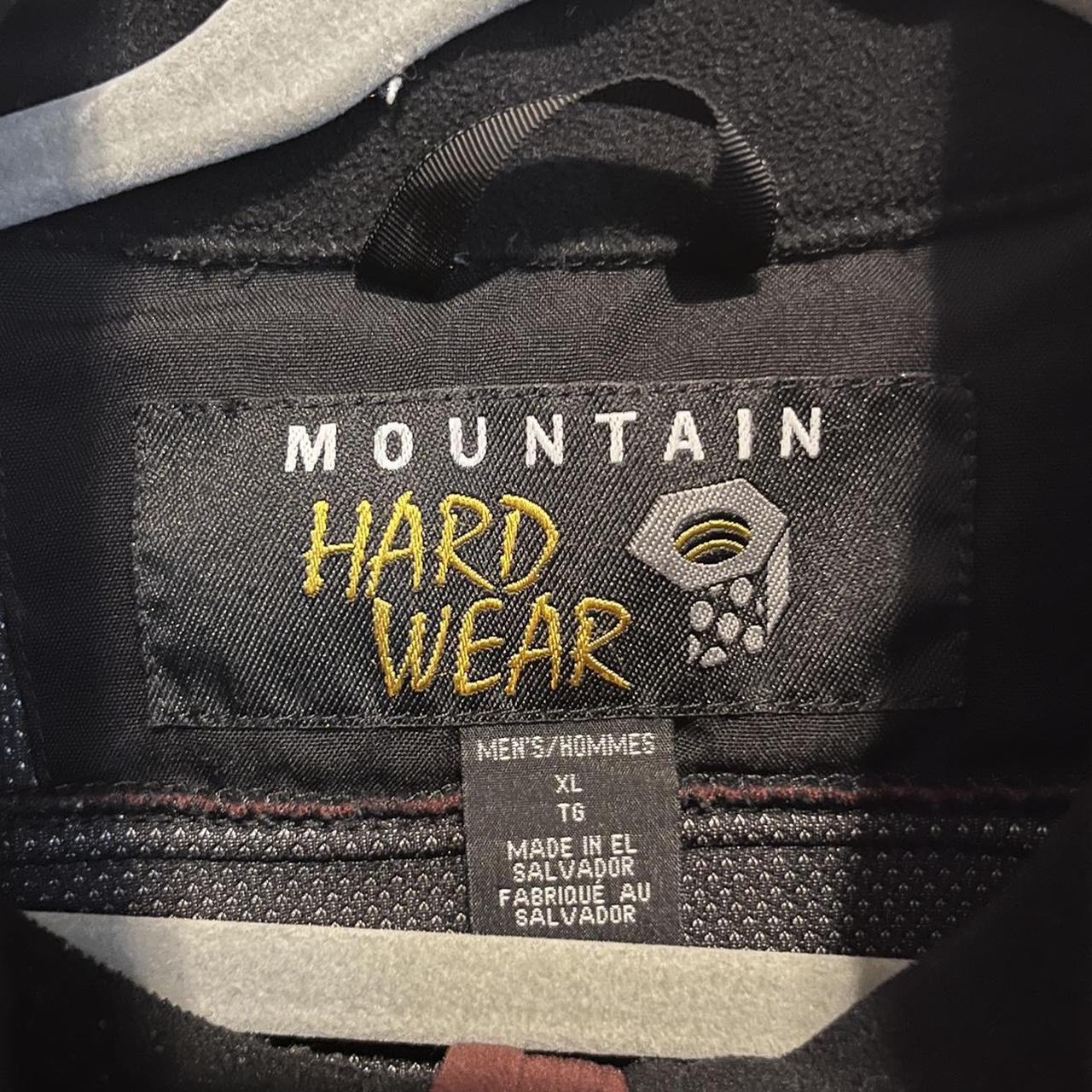 Mountain Hardwear Men's Black and Burgundy Gilet | Depop