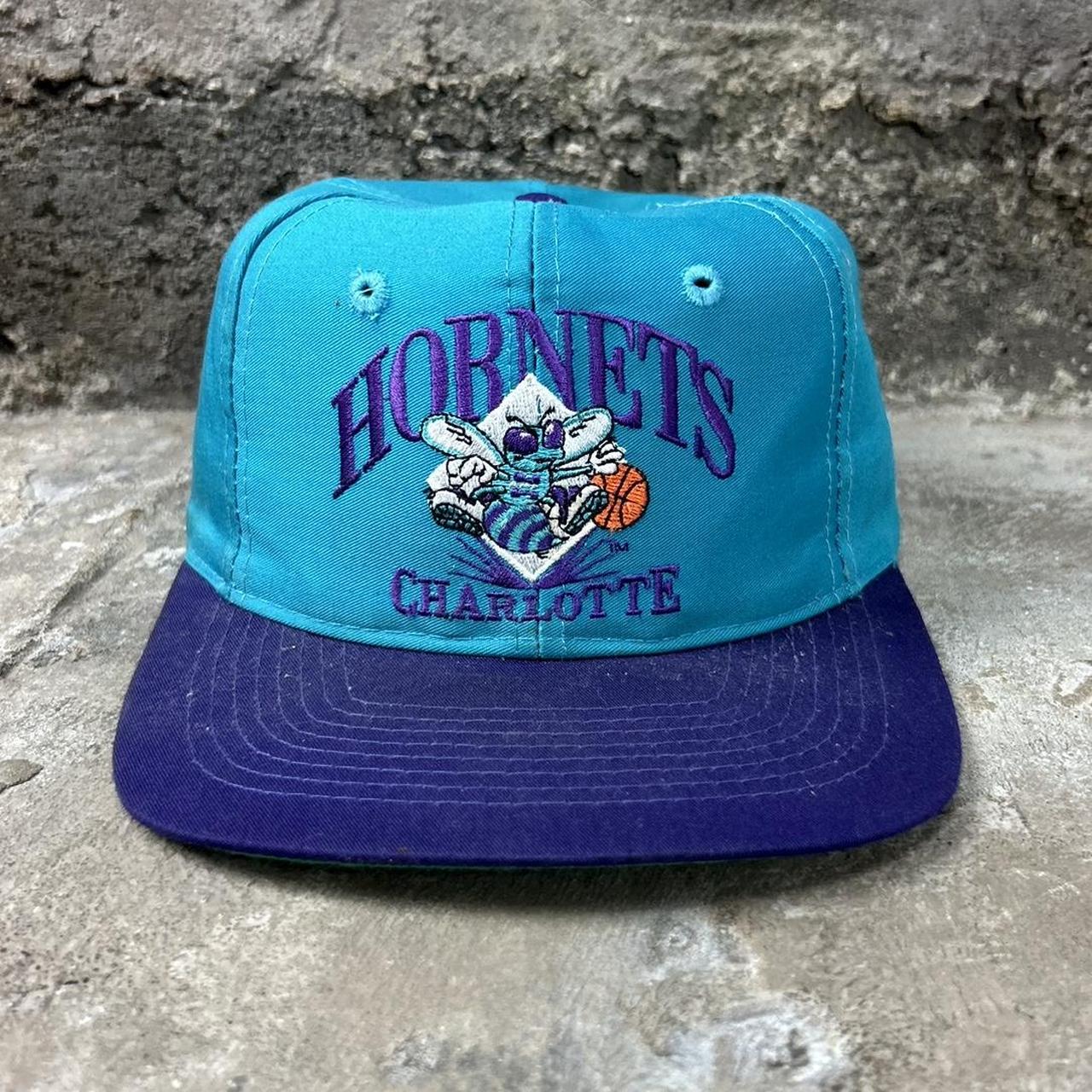 Charlotte Hornets Vintage 90s Starter Snapback Hat- One Size Fits