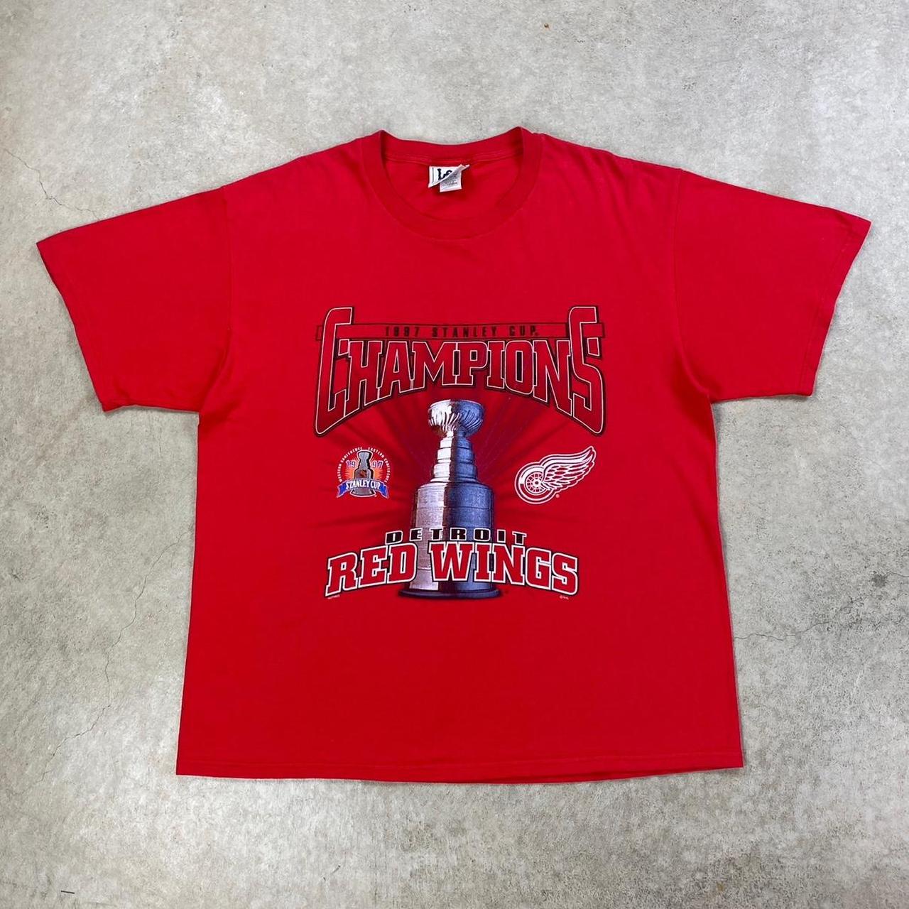 Vintage 1997 Detroit Red Wings Stanley Cup Champions T-Shirt