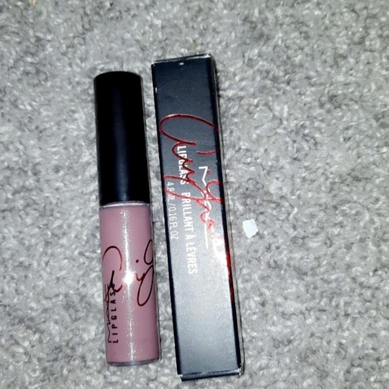 ♡Rare Ariana Grande Mac lip gloss ♡Make offers and... Depop