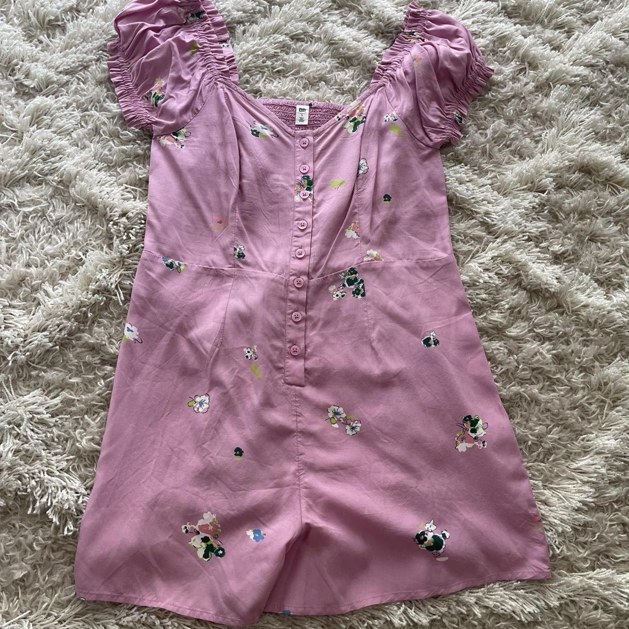 item listed by rrrachaeeel