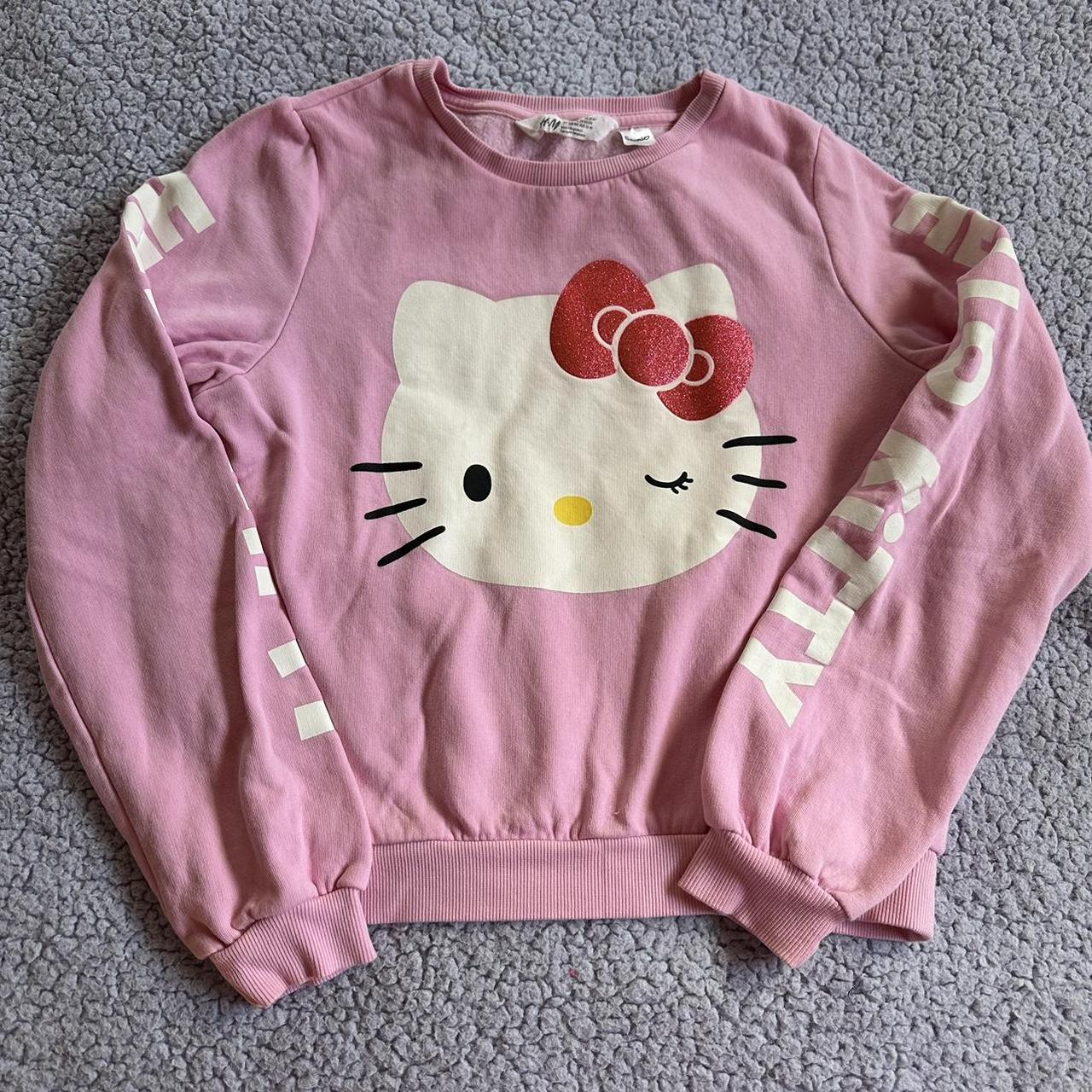 hello kitty pink crewneck 🩷, h&m pink