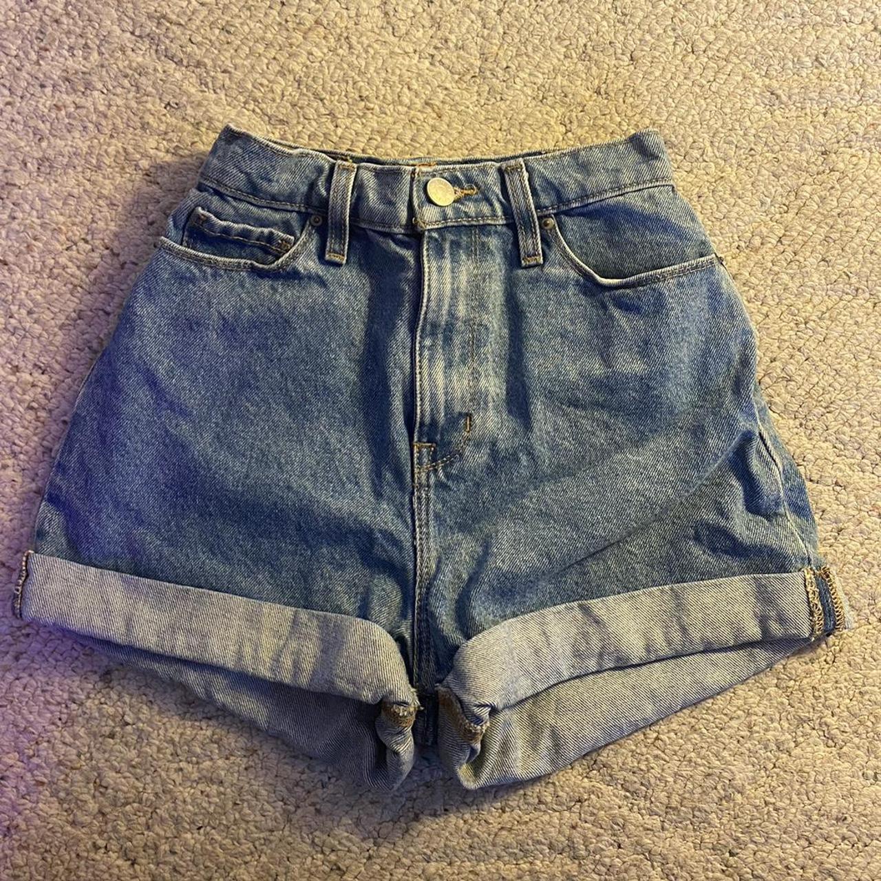 BDG Women's Blue Jeans Depop