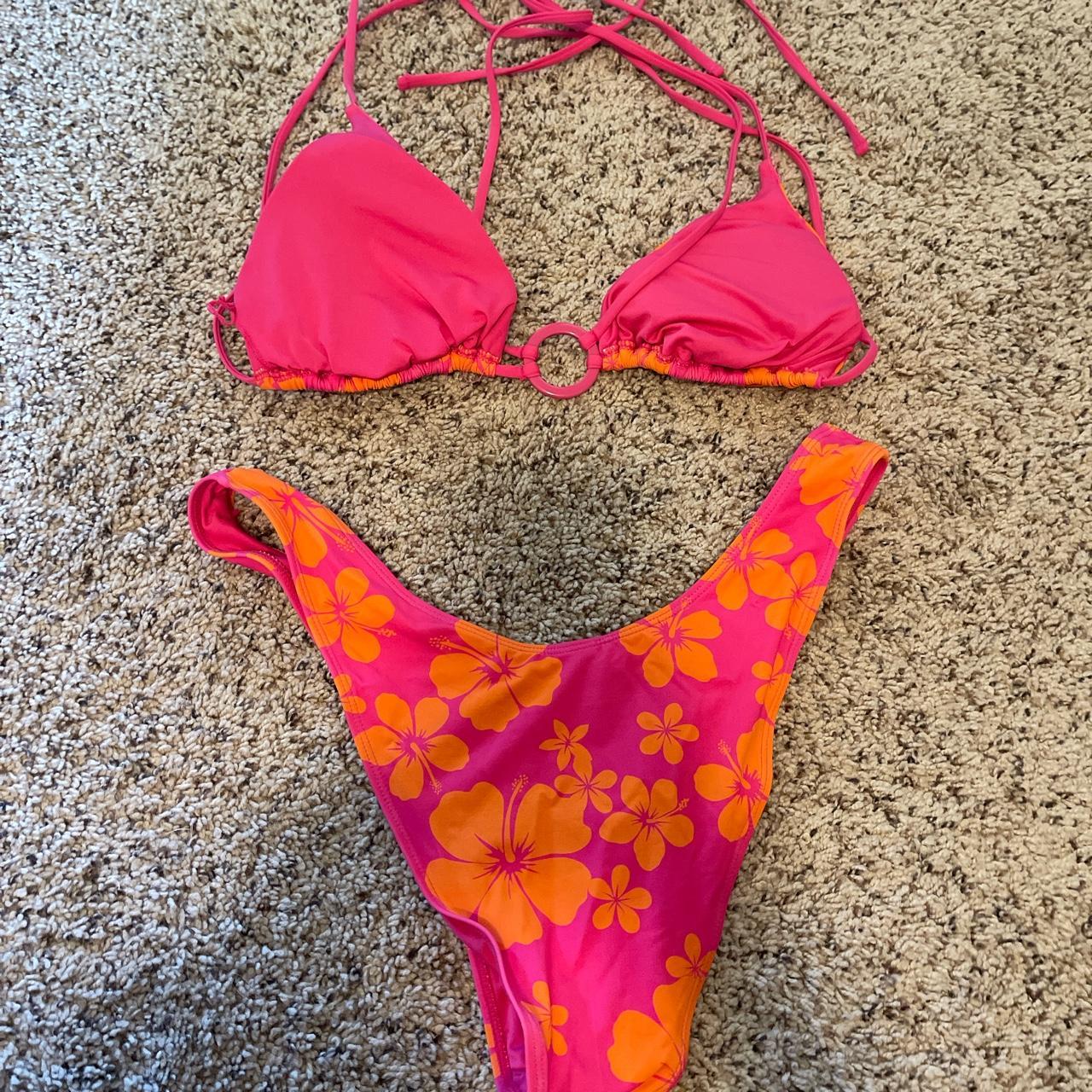 Garage Women's Bikinis-and-tankini-sets | Depop