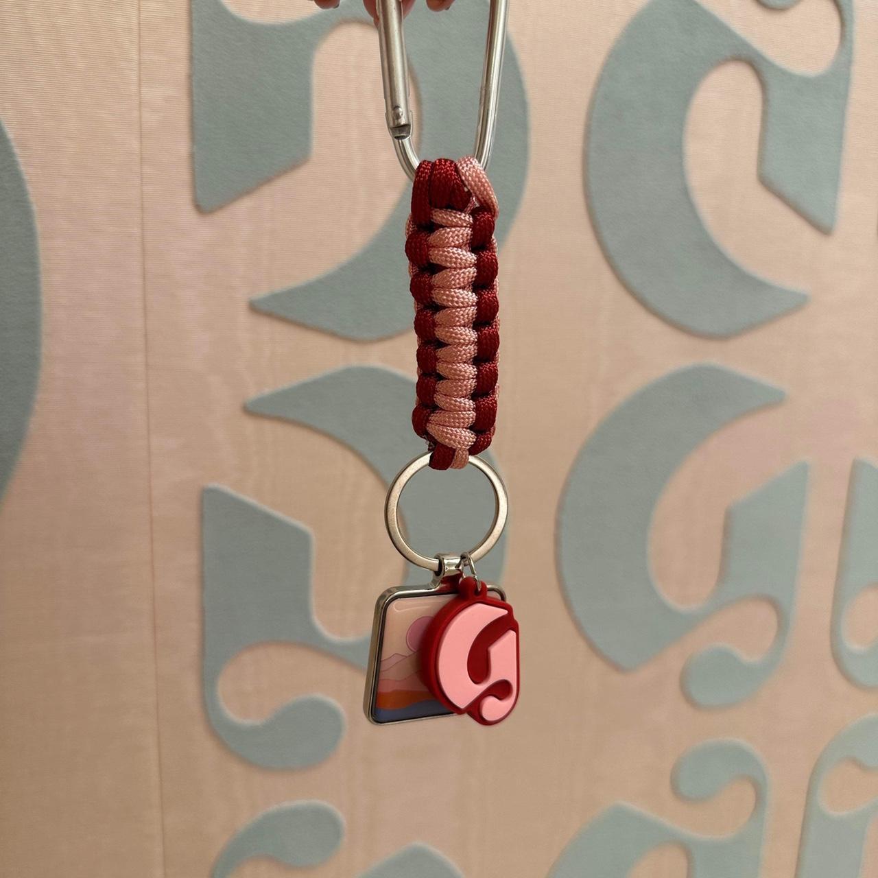 Glossier LA cellphone keychain 💕open to offers - Depop