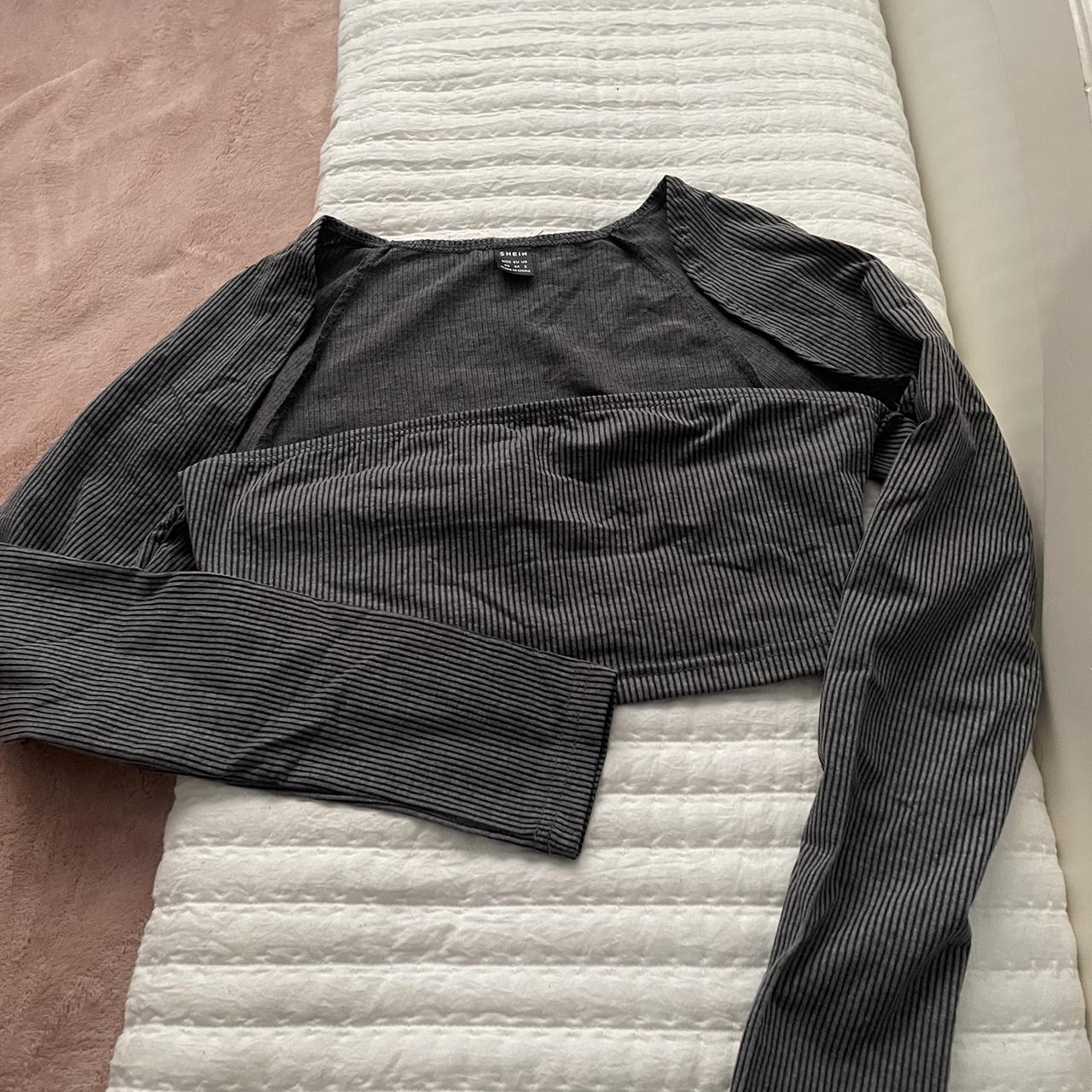 SHEIN Women's Grey Crop-top | Depop