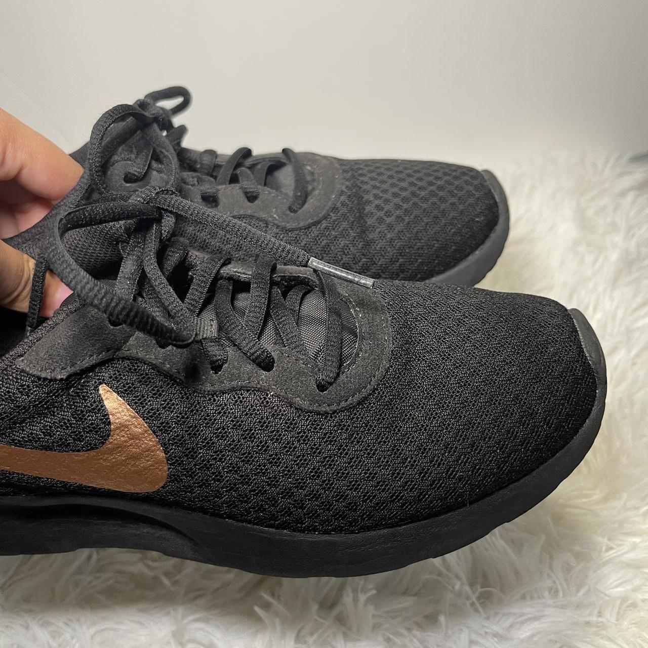 Nike tanjun black and rose gold on sale