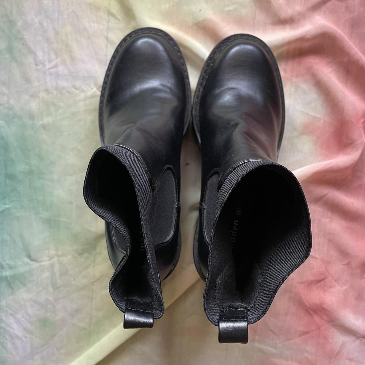 madden girl kamora platform chelsea boot brown