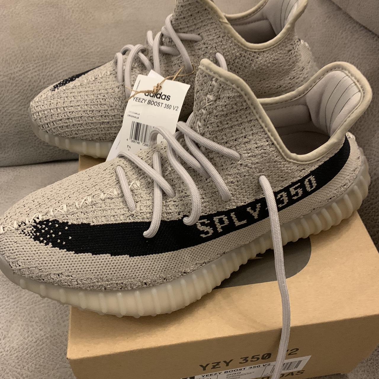 ADIDAS YZY 350 V2 BRAND NEW ONLY WORN ONCE SIZE... - Depop