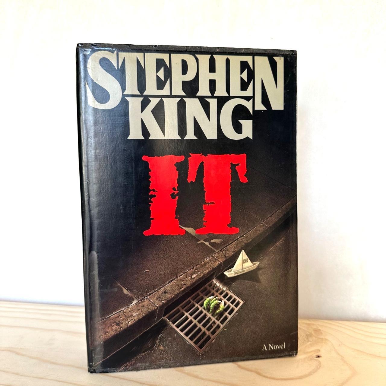 Viking Penguin Inc. Copyright 1986. Stephen King... - Depop