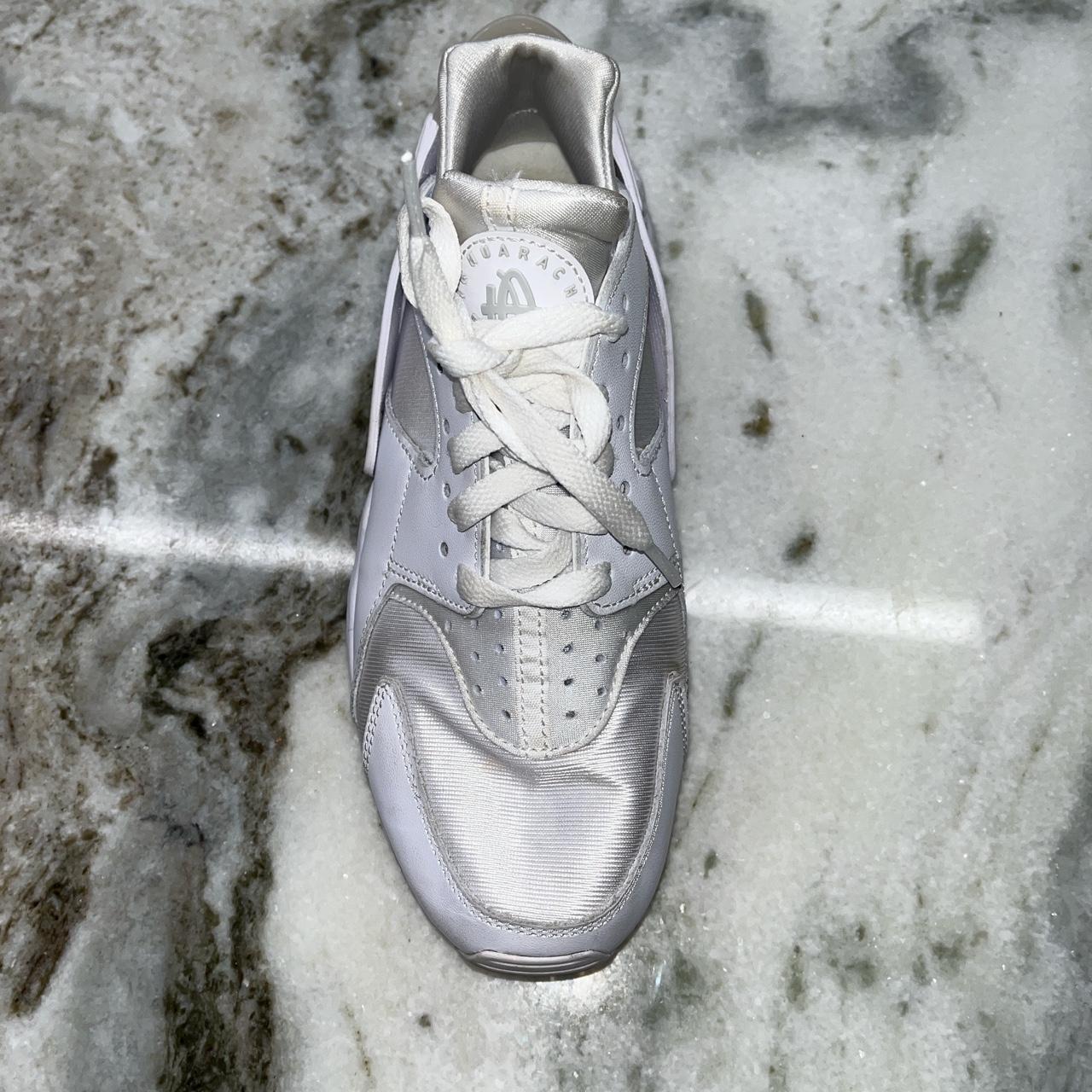 size 9 women's nike huarache shoes