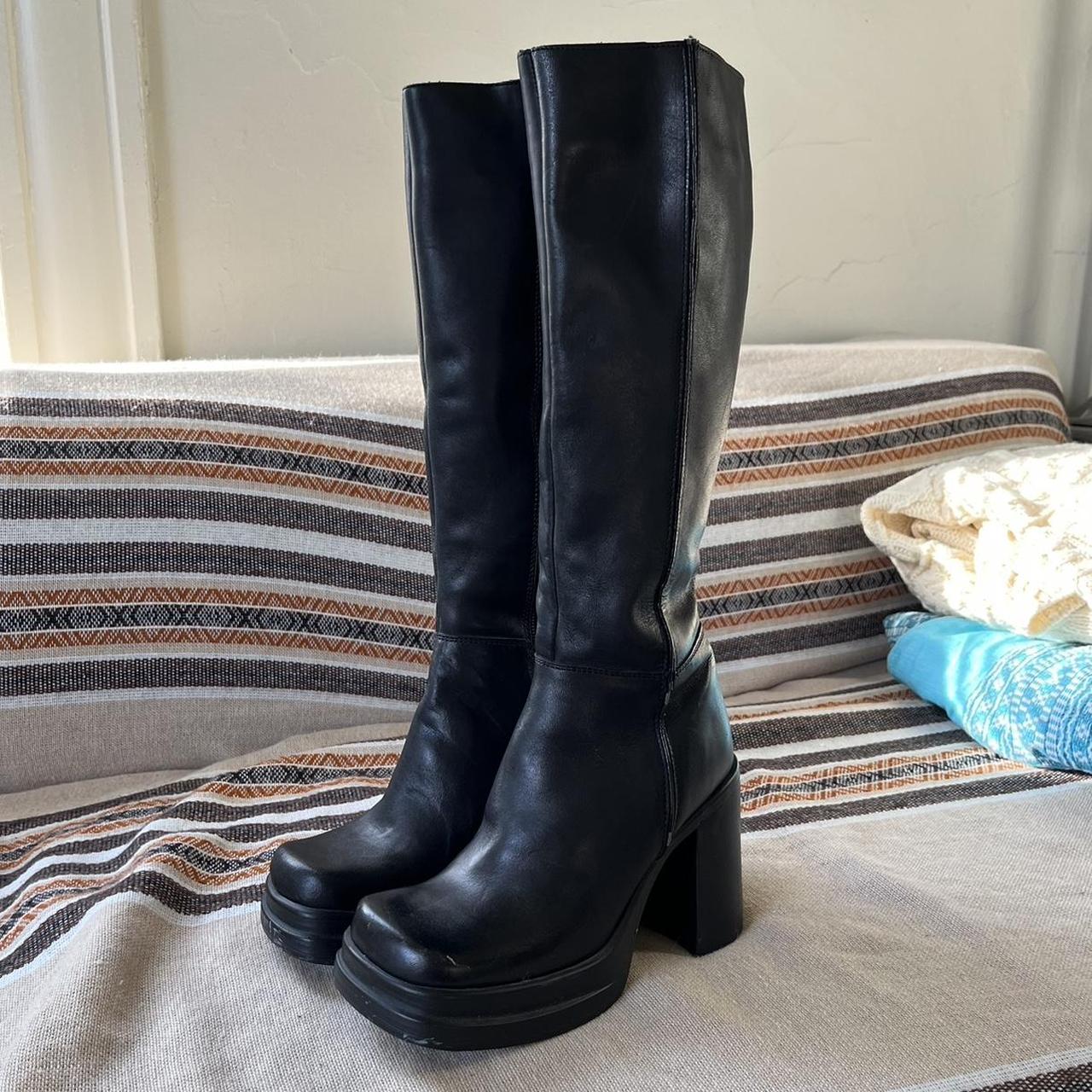 Graceland Women's Black Boots | Depop