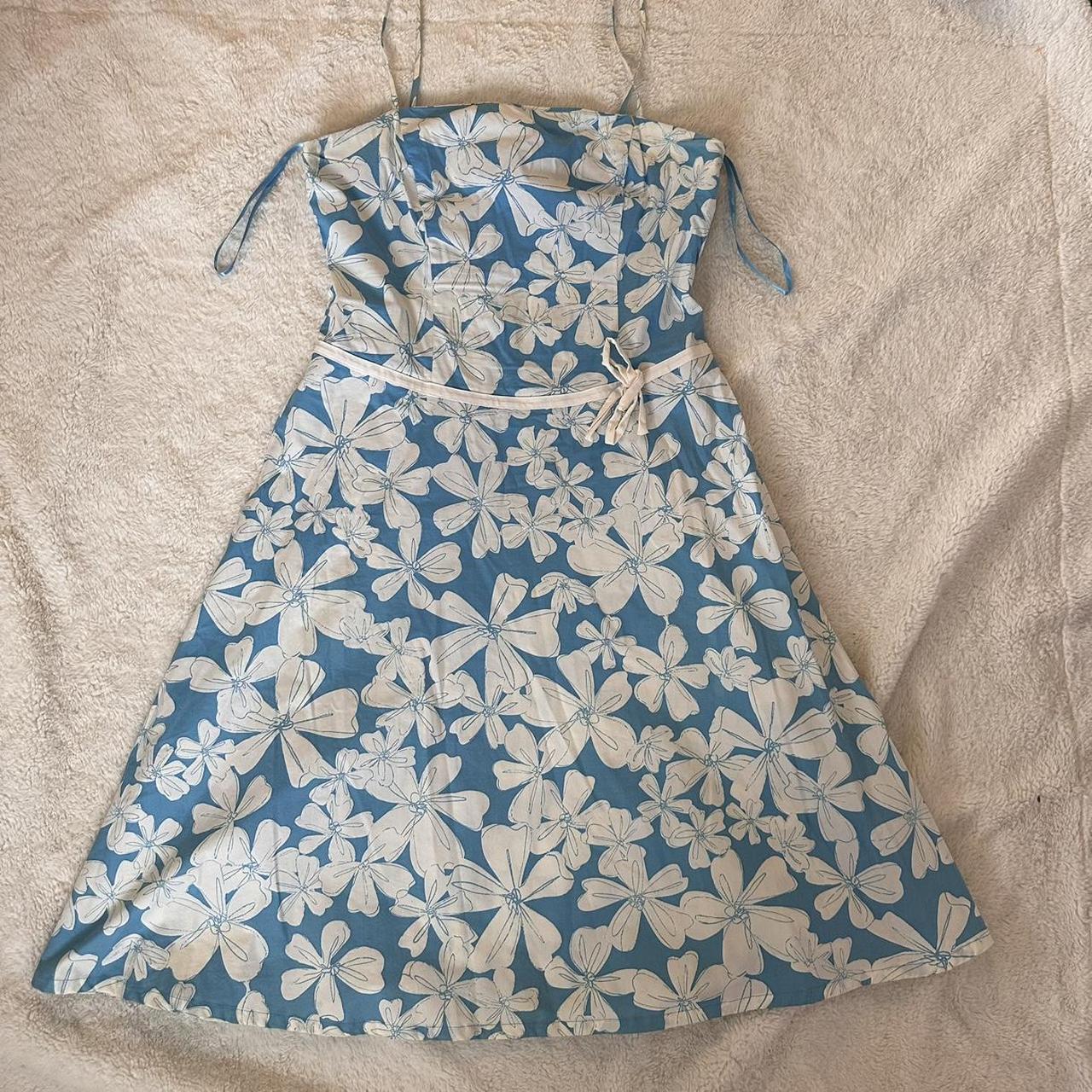 New York & outlet Company blue and white dress