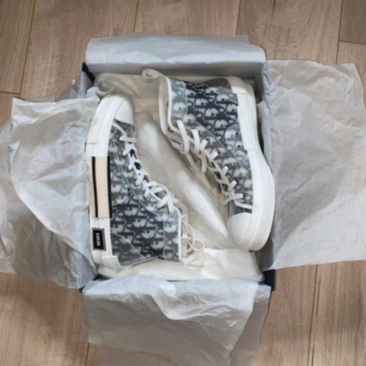 Dior b23 - Depop