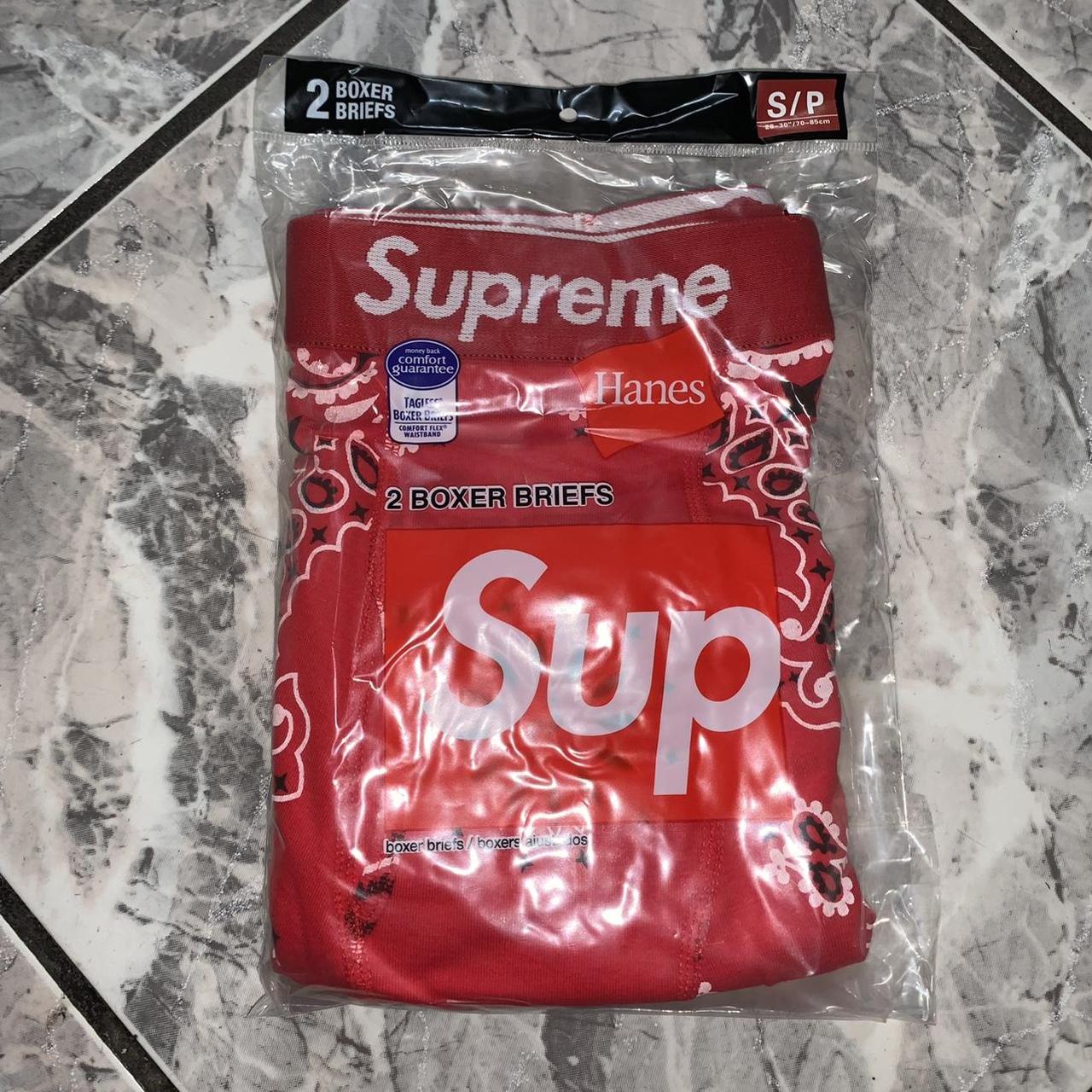 Supreme x Hanes Bandana-Print Boxers