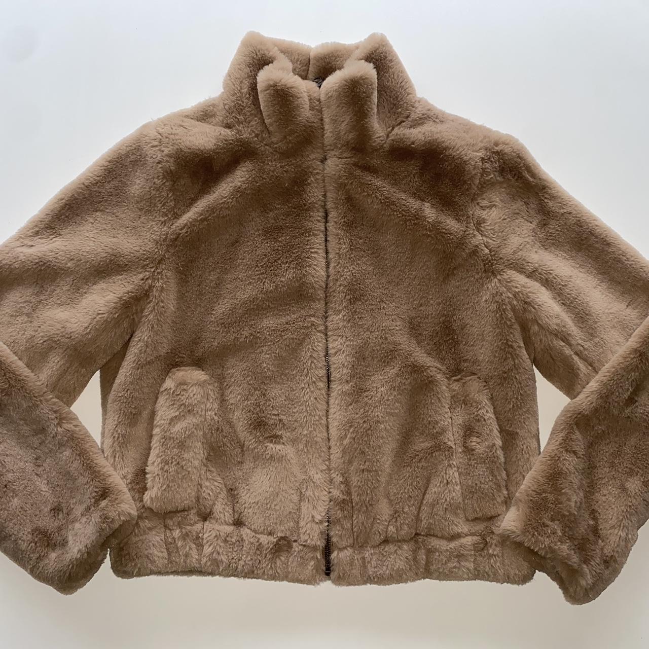 Small (size 0-2) tan/brown faux fur jacket. Still - Depop