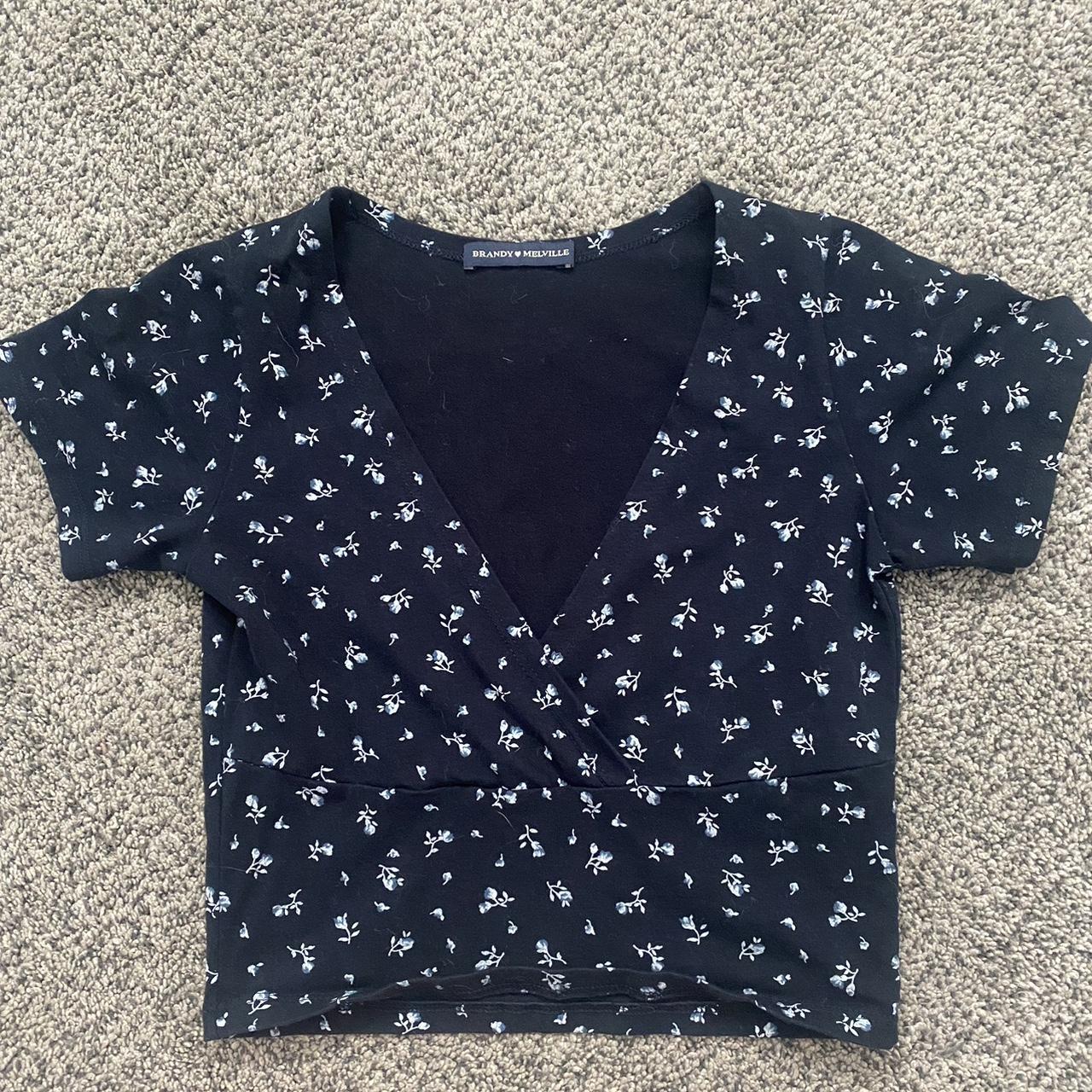 brandy melville navy floral top fits... - Depop