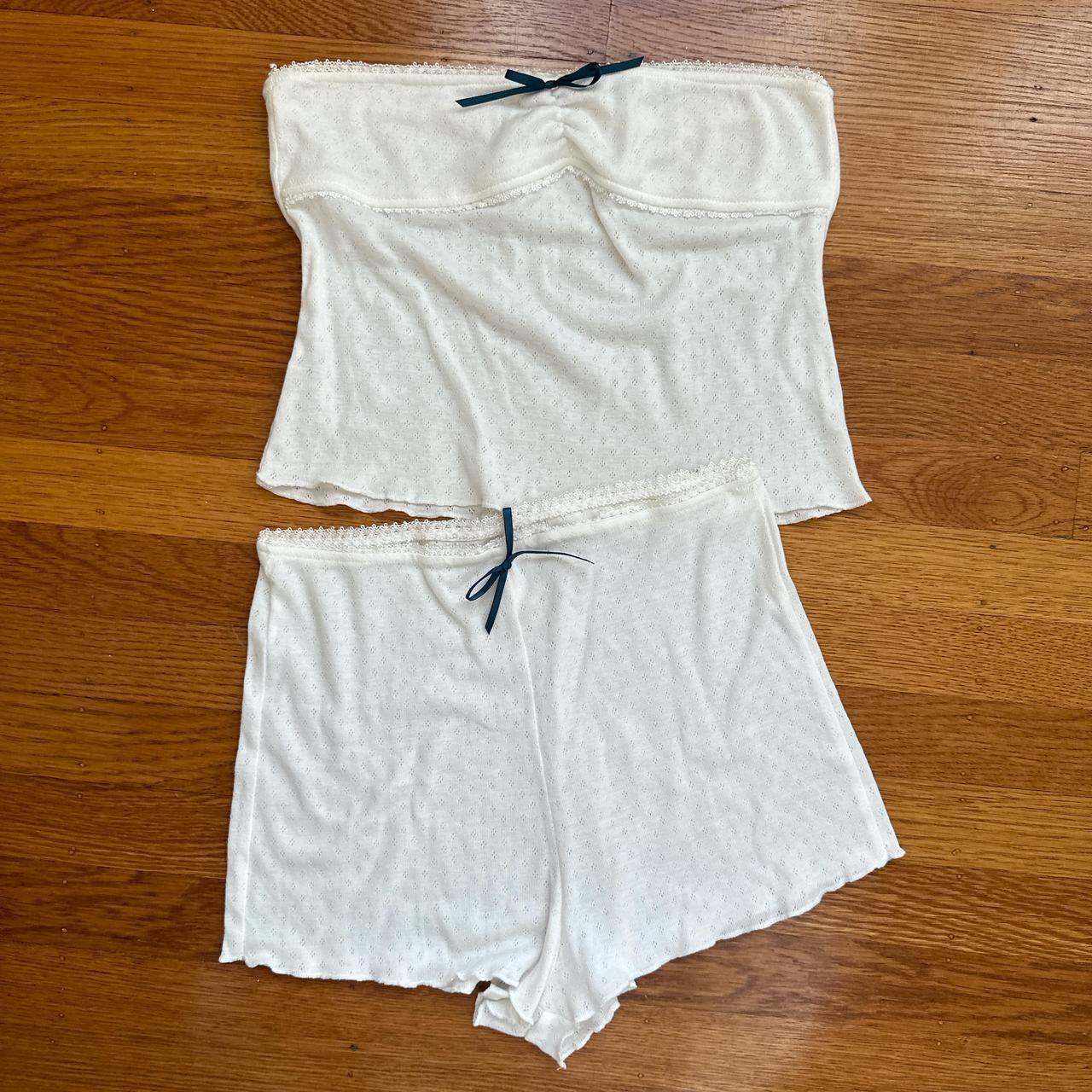 item listed by taraabearaa