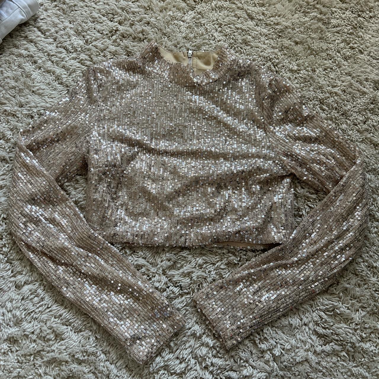 Lulu's sparkly sequin long sleeve crop top. Perfect - Depop