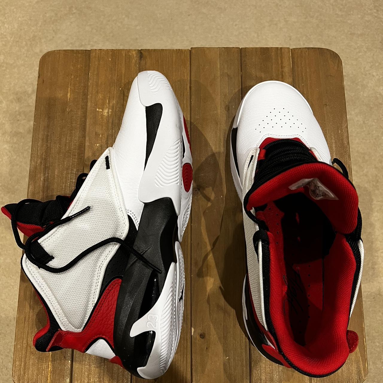 footlocker jordan max aura