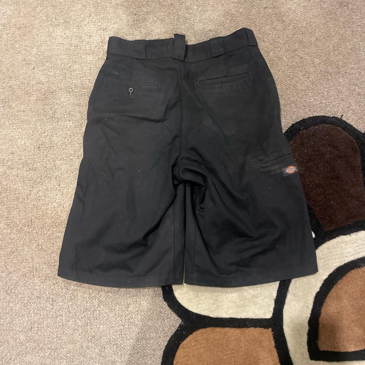 loose fit dickies jorts size 30 back center belt... - Depop