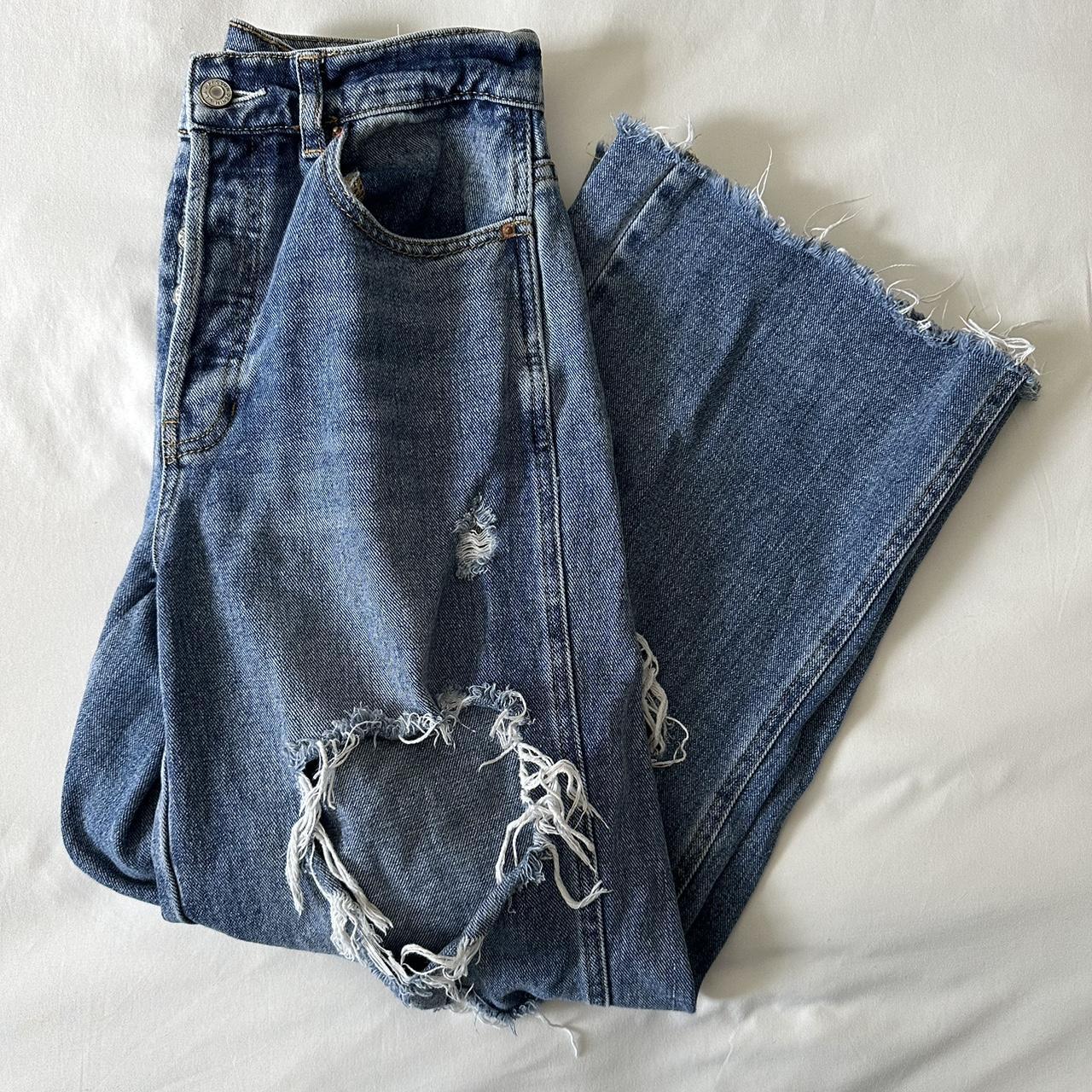 Super ripped baggy jeans Pacsun Size 26 fits a... - Depop