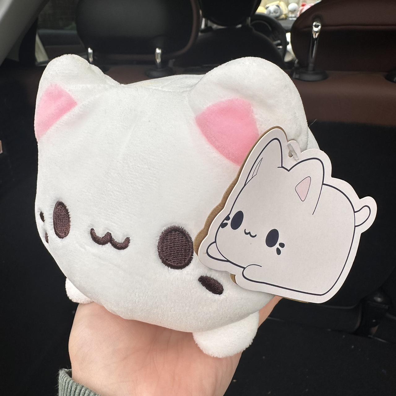 White kitty cat plushie 🤍🥥🕊️ In great condition Has… - Depop