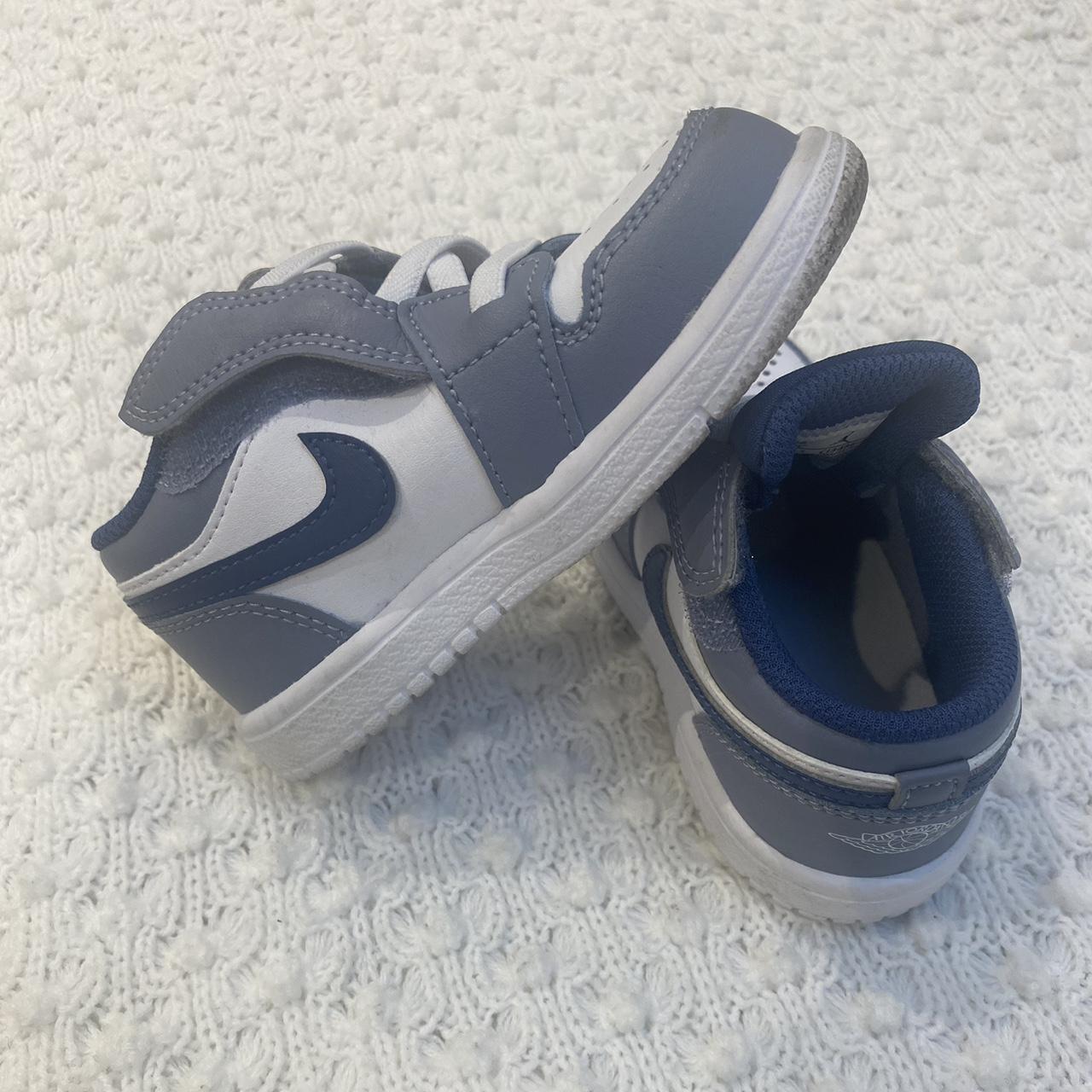 nike white and blue jordans