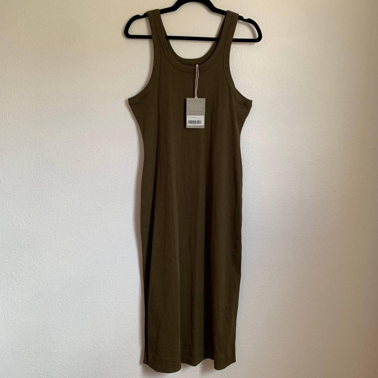 NWT Everlane The Ribbed Tank Dress in Beech Size - Depop