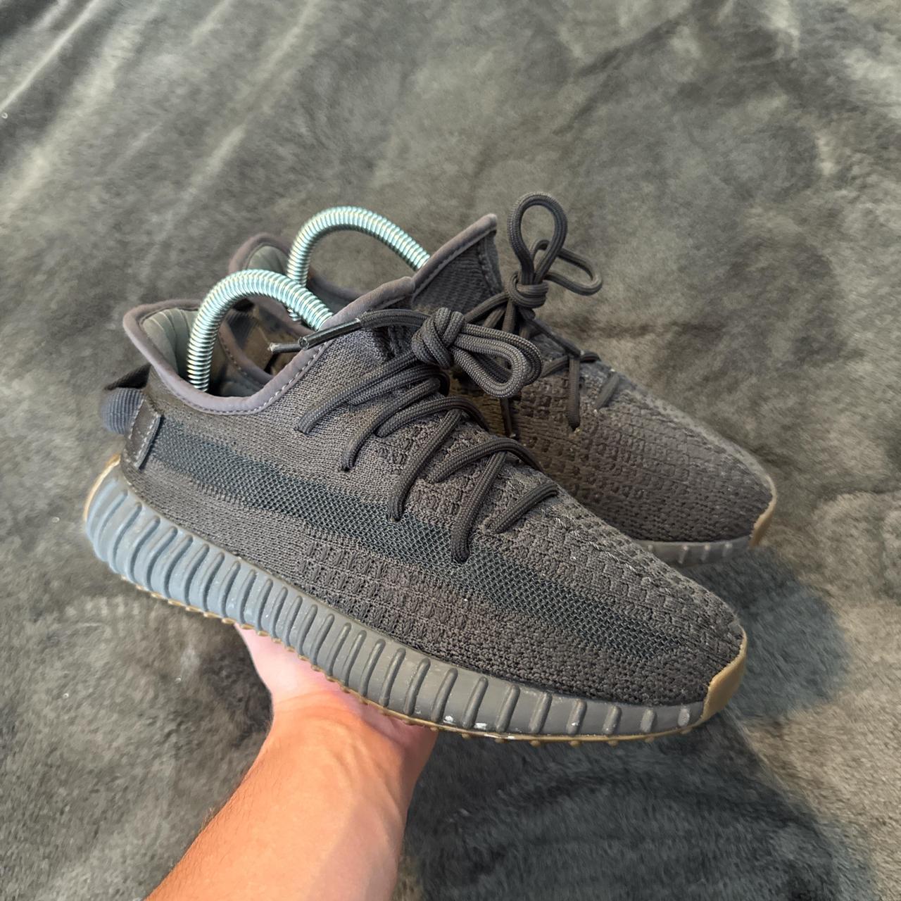 Yeezy Men's Sneakers Grey/Black US – Yeezy 350 cider, size