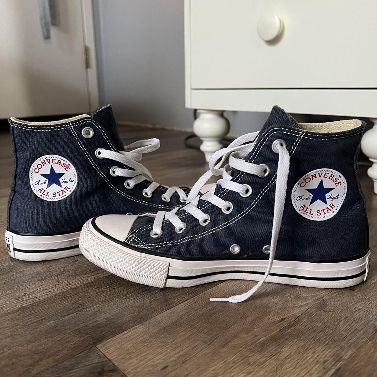 Converse Women's Navy Trainers | Depop